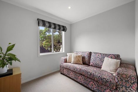 Photo of property in The Strand, 4/16 Ronald Street, Strandon, New Plymouth, 4312