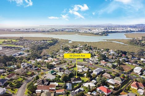 Photo of property in 59 Divich Avenue, Te Atatu South, Auckland, 0610