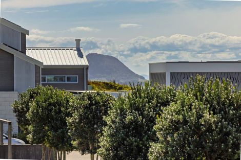 Photo of property in 4 Otira Close, Papamoa Beach, Papamoa, 3118