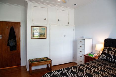 Photo of property in 3 Mckenzie Terrace, Carterton, 5713