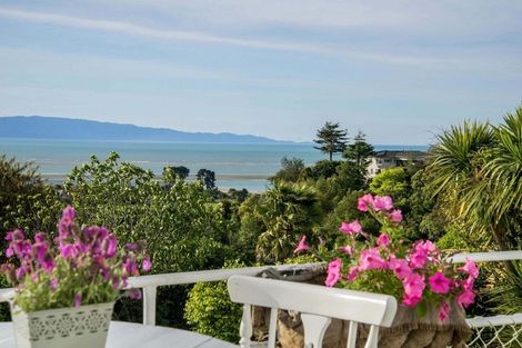 Photo of property in 66 Tosswill Road, Tahunanui, Nelson, 7011