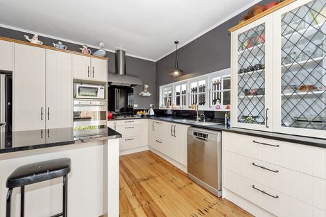 Photo of property in 69 Forest Lake Road, Forest Lake, Hamilton, 3200