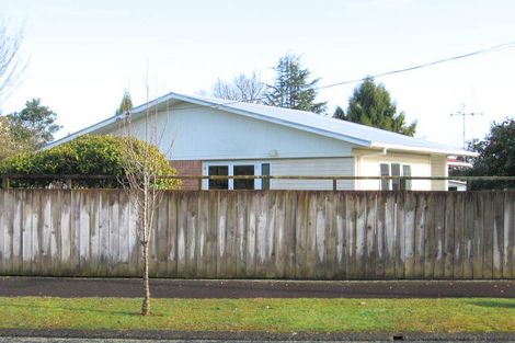 Photo of property in 3 Colstone Street, Glenview, Hamilton, 3206