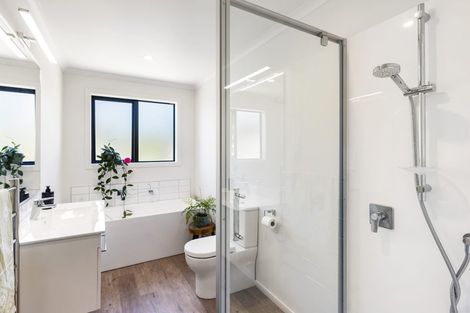 Photo of property in 3 Kaiwaru Place, Waikanae, 5036