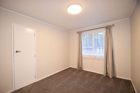 Photo of property in 27 Wallace Road, Ranui, Auckland, 0612
