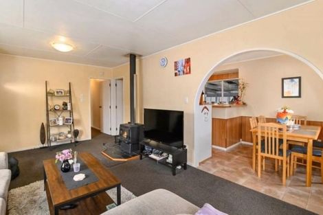 Photo of property in 43a Aquarius Drive, Kawaha Point, Rotorua, 3010