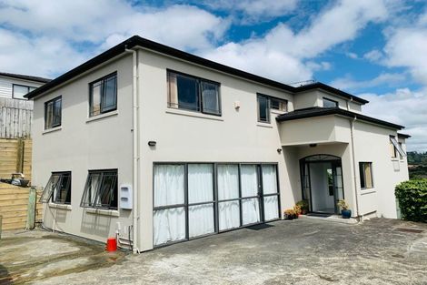 Photo of property in 2/890 East Coast Road, Northcross, Auckland, 0630