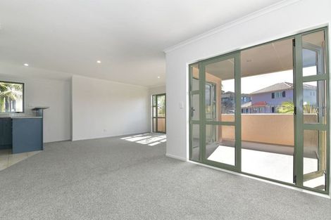 Photo of property in 15 Clea View, Gulf Harbour, Whangaparaoa, 0930