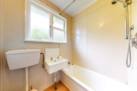 Photo of property in 62 Delaney Drive, Stokes Valley, Lower Hutt, 5019