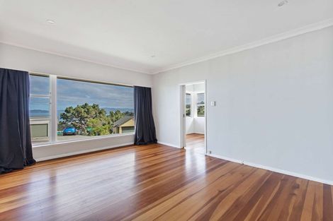 Photo of property in 101 Dowse Drive, Maungaraki, Lower Hutt, 5010