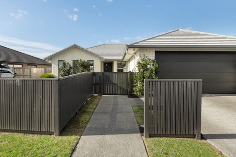 Photo of property in 3 Raiha Street, Papamoa Beach, Papamoa, 3118