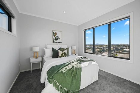 Photo of property in 2/44 Rose Berry Crescent, Flagstaff, Hamilton, 3210