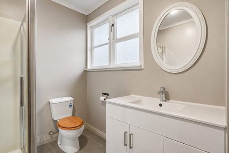 Photo of property in 10 Derby Street, Green Island, Dunedin, 9018