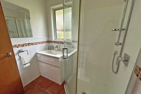 Photo of property in 45 Felgrove Street, Glendene, Auckland, 0602