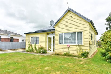 Photo of property in 26 Hunter Street, Edendale, 9825