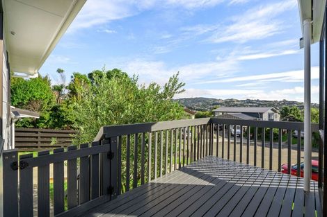 Photo of property in 42 Dominica Crescent, Grenada Village, Wellington, 6037