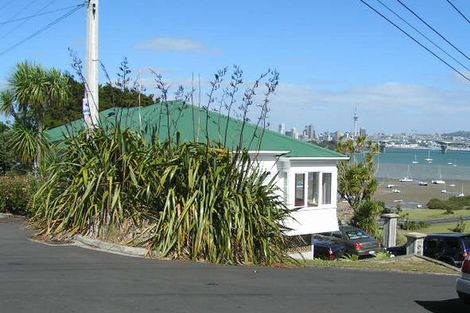 Photo of property in 48 Seaview Avenue, Northcote, Auckland, 0627