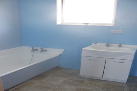 Photo of property in 9 Colorado Grove, Brooklyn, Wellington, 6021