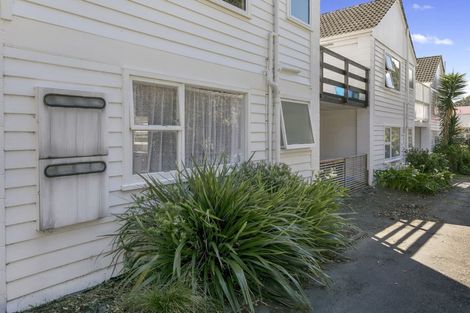 Photo of property in 6/3 Kowhai Street, Eastbourne, Lower Hutt, 5013