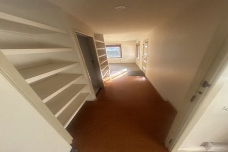 Photo of property in 16 Bale Place, Havelock North, 4130