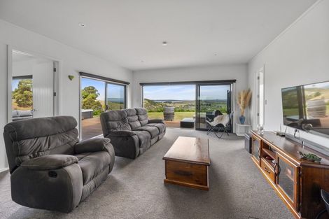 Photo of property in 49 Seafield Road, Eskdale, Napier, 4182