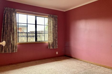 Photo of property in 1/71 Vintage Drive, Henderson, Auckland, 0612