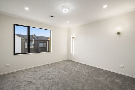 Photo of property in 38c Seymour Road, Sunnyvale, Auckland, 0612