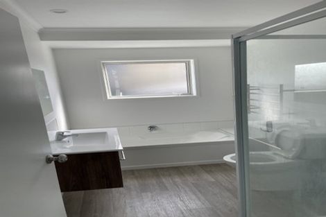 Photo of property in 1 Aurora Avenue, Welcome Bay, Tauranga, 3112