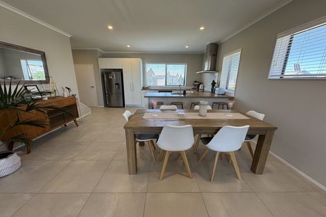 Photo of property in 7 Danga Lane, Hobsonville, Auckland, 0616
