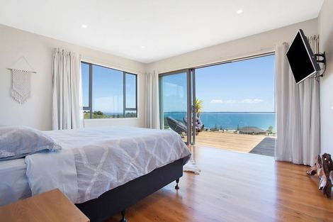 Photo of property in 16 Sunrise Place, Cable Bay, 0420