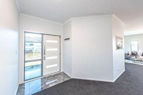 Photo of property in 14 Magnolia Crescent, Tawhero, Whanganui, 4501