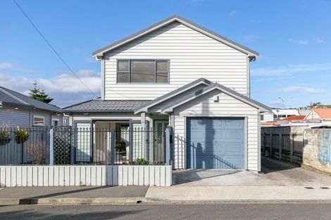 Photo of property in 12 Kauri Street, Miramar, Wellington, 6022