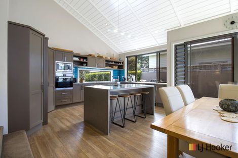 Photo of property in 5 Ian Place, Waihi Beach, 3611