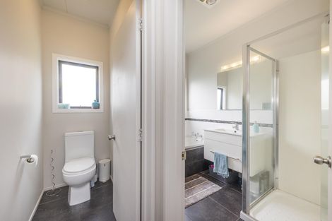 Photo of property in 6 Willowstream Grove, Cloverlea, Palmerston North, 4412