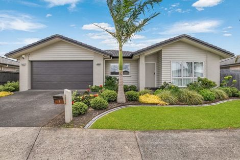 Photo of property in 7 Disley Road, Wattle Downs, Auckland, 2103