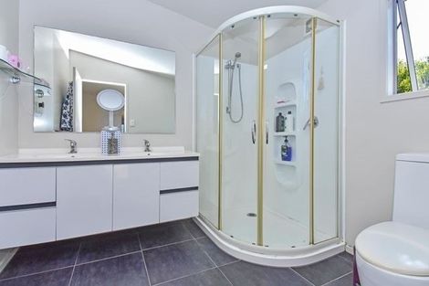 Photo of property in 525 Creightons Road, Ardmore, Papakura, 2582