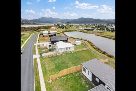 Photo of property in 208 Hamiora Street, Matarangi, 3592