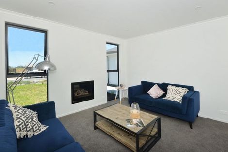 Photo of property in 62 Stace Hopper Drive, One Tree Point, 0118