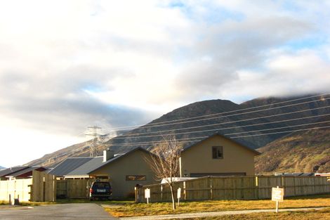 Photo of property in 9 Luna Place, Lake Hayes, Queenstown, 9304