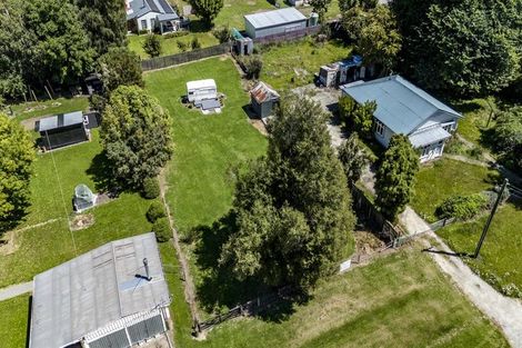 Photo of property in 10 Balmoral Street, Waiau, 7332