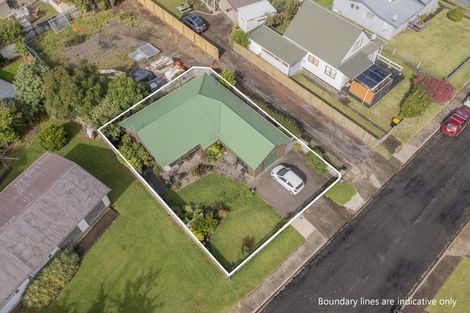 Photo of property in 1 Nicholas Avenue, Whitianga, 3510
