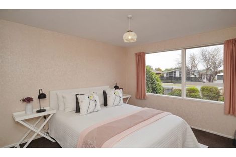 Photo of property in 14 Greenock Street, Redwood, Christchurch, 8051