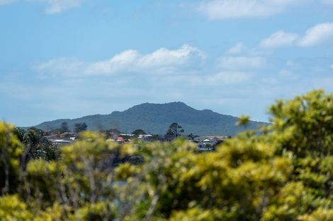 Photo of property in 134 Exmouth Road, Northcote, Auckland, 0627