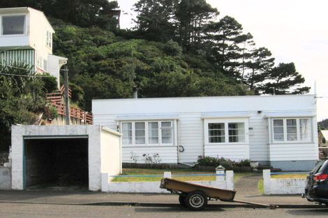 Photo of property in 12a Ribble Street, Island Bay, Wellington, 6023