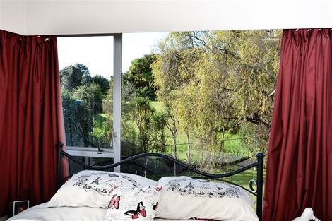 Photo of property in 2/11 Kahika Road, Birkdale, Auckland, 0626