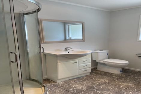 Photo of property in 27 Beaudine Avenue, Glenfield, Auckland, 0629