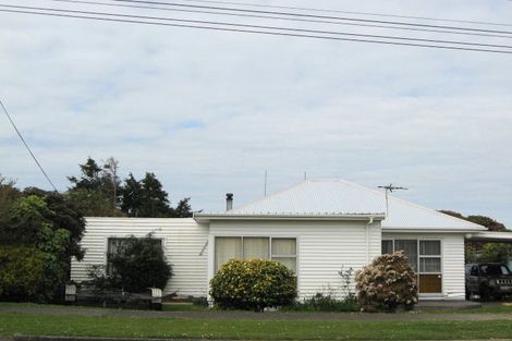 Photo of property in 191 Seaview Road, Westown, New Plymouth, 4310