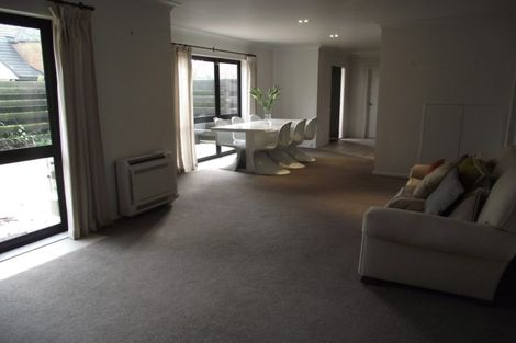 Photo of property in 2/76 Hamilton Avenue, Ilam, Christchurch, 8041