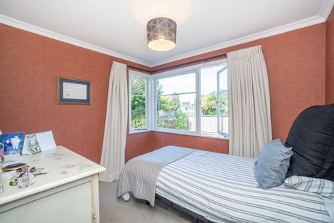 Photo of property in 4 Brett Place, Takaro, Palmerston North, 4412