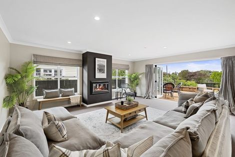 Photo of property in 17 Normanby Street, Fitzroy, New Plymouth, 4312